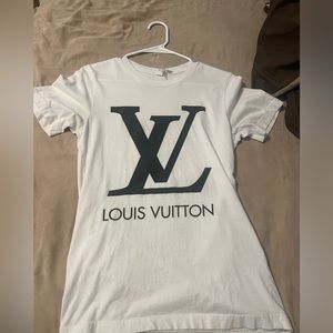 Women’s small LV shirt